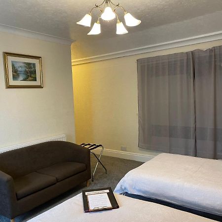 Bron Menai Guest House Caernarfon Ngoại thất bức ảnh