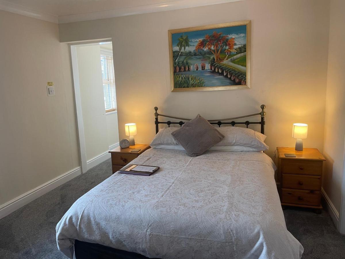 Bron Menai Guest House Caernarfon Ngoại thất bức ảnh