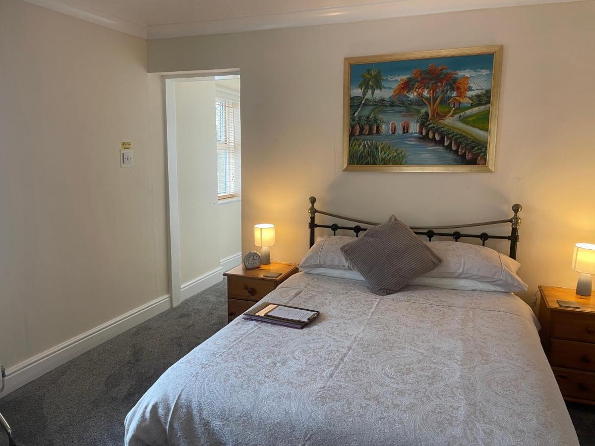 Bron Menai Guest House Caernarfon Ngoại thất bức ảnh