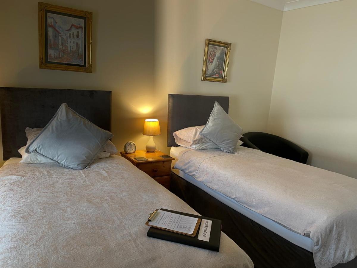 Bron Menai Guest House Caernarfon Ngoại thất bức ảnh