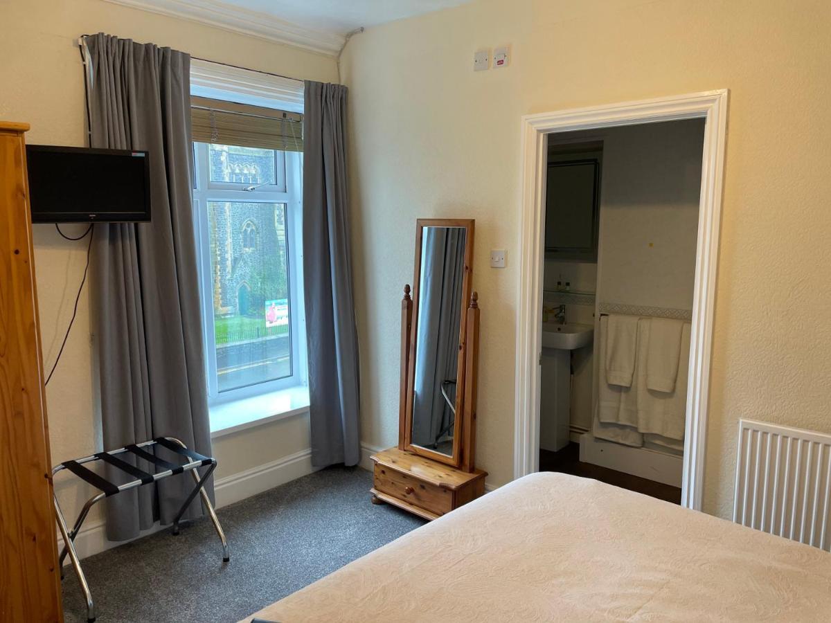 Bron Menai Guest House Caernarfon Ngoại thất bức ảnh