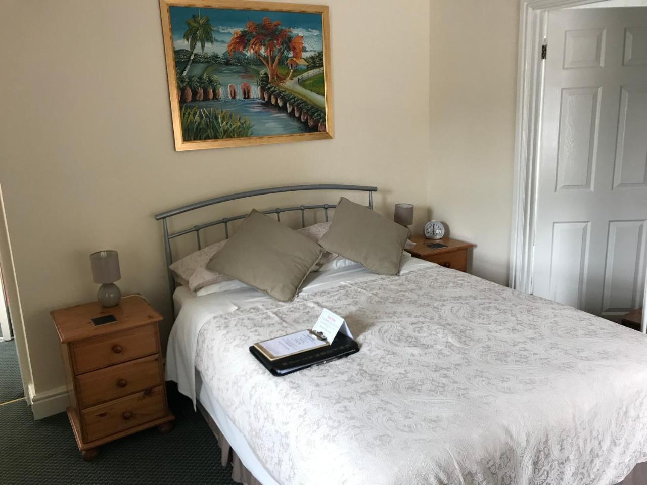 Bron Menai Guest House Caernarfon Ngoại thất bức ảnh